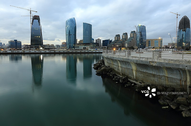 阿塞拜疆滨水城市景观图片素材