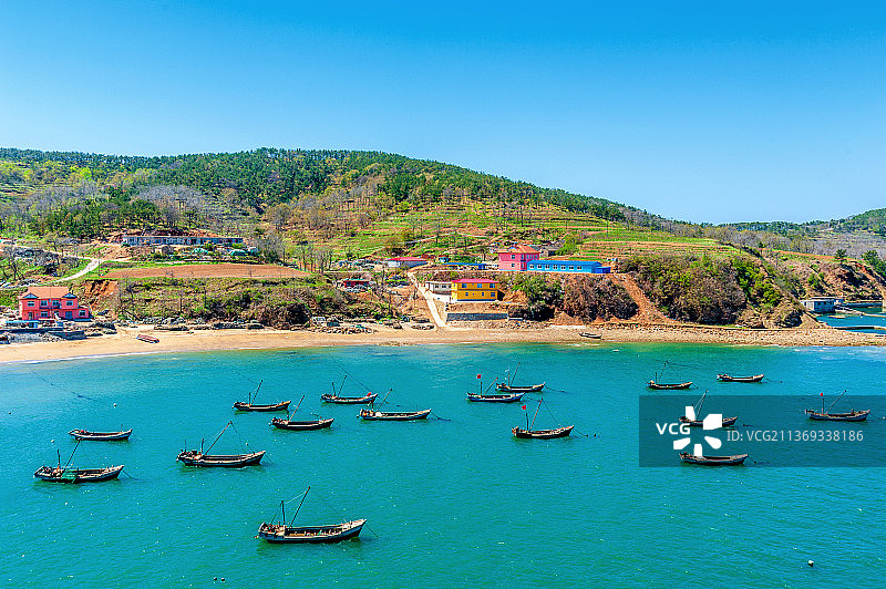 中国辽宁大连大长山岛的渔船图片素材