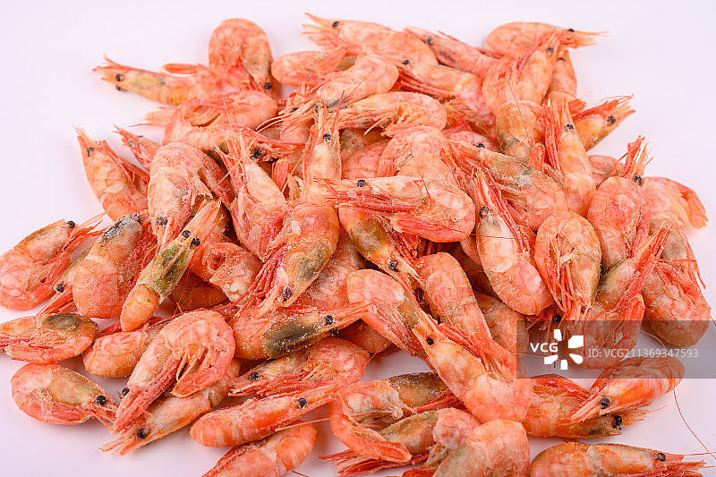 白色背景上的北极甜虾图片素材