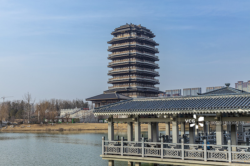 山东淄博齐盛湖公园海岱楼图片素材