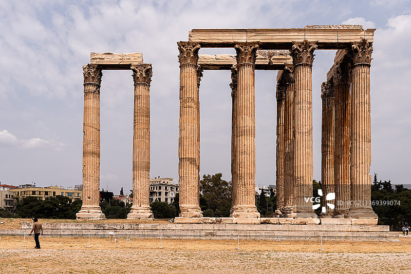 雅典宙斯神庙的断壁残垣图片素材