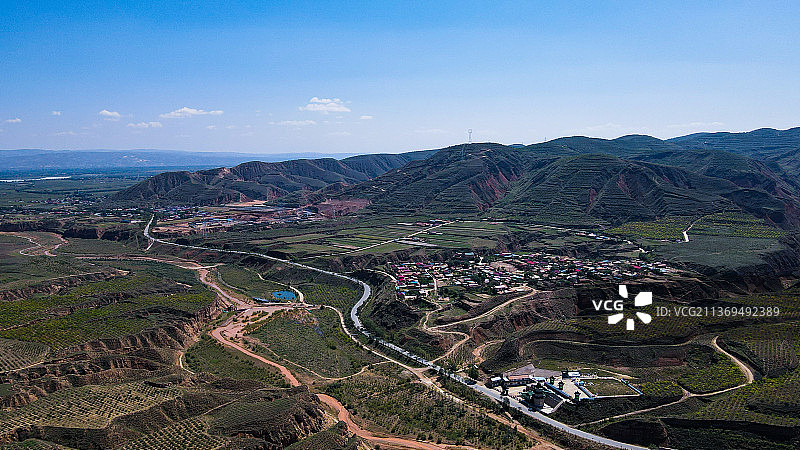 宁夏西吉须弥山石窟风光图片素材