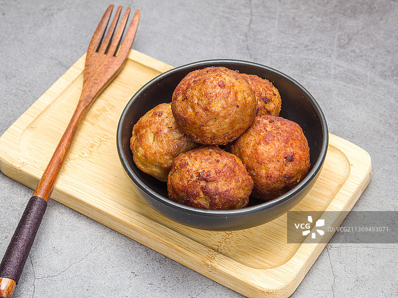 红烧狮子头四喜丸子图片素材