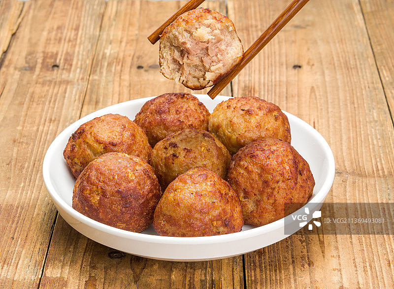 红烧狮子头四喜丸子图片素材