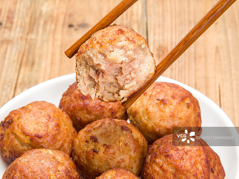 红烧狮子头四喜丸子图片素材