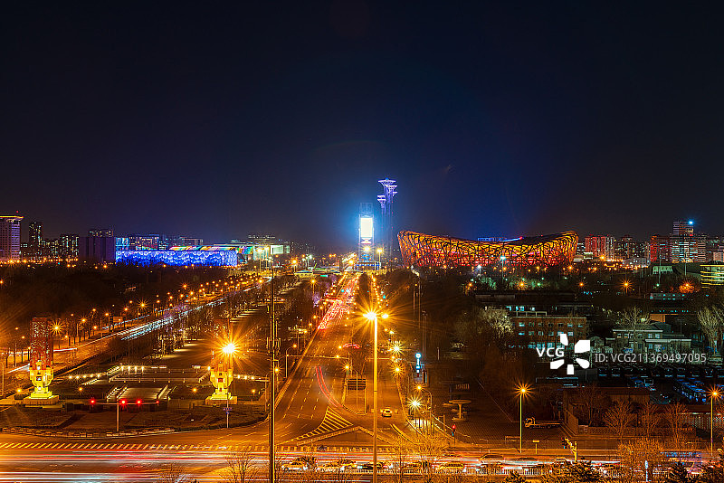 阳光下北京鸟巢奥运塔图片素材