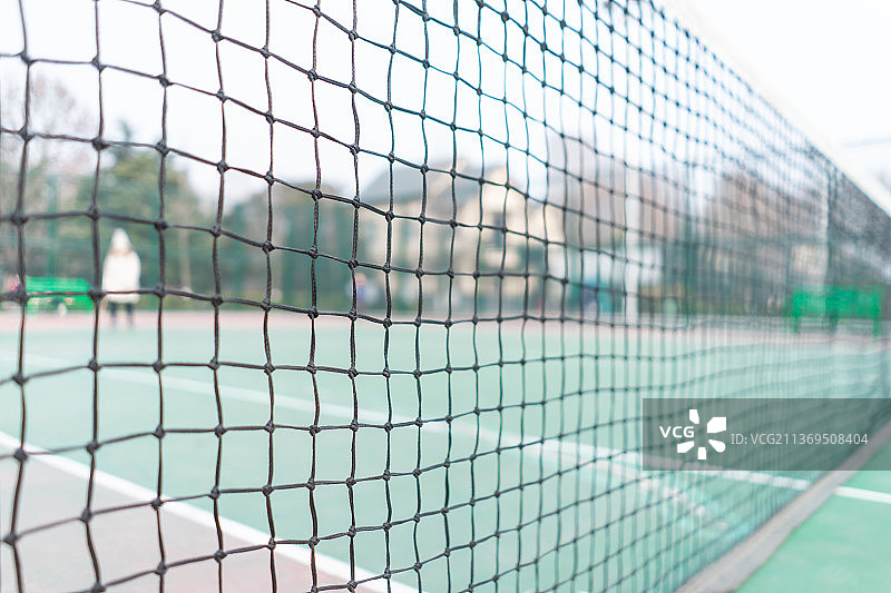 中国运动健身公园，户外网球场上的网球网图片素材