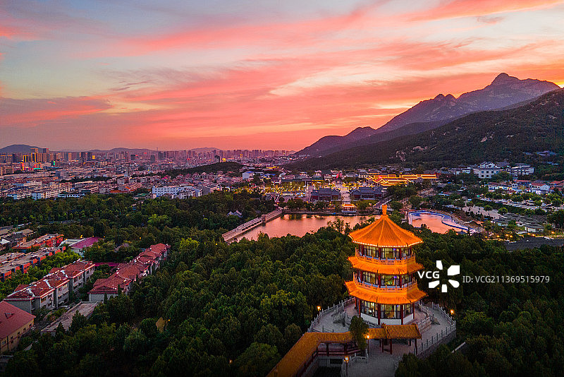 泰安虎山公园晚霞图片素材