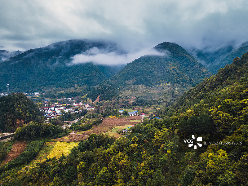 秦岭乡村秘境图片素材