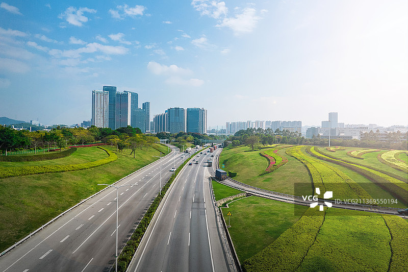 深圳光明区龙大高速入口看光明中心区航拍最新2022图片素材