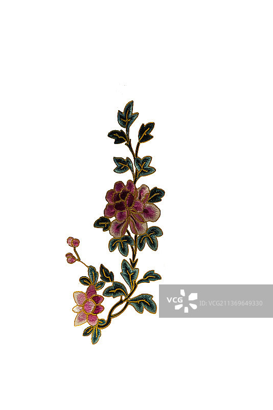 古代绣品上的花卉动物图案图片素材