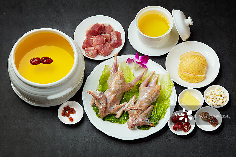 鸽子猪肉汤图片素材