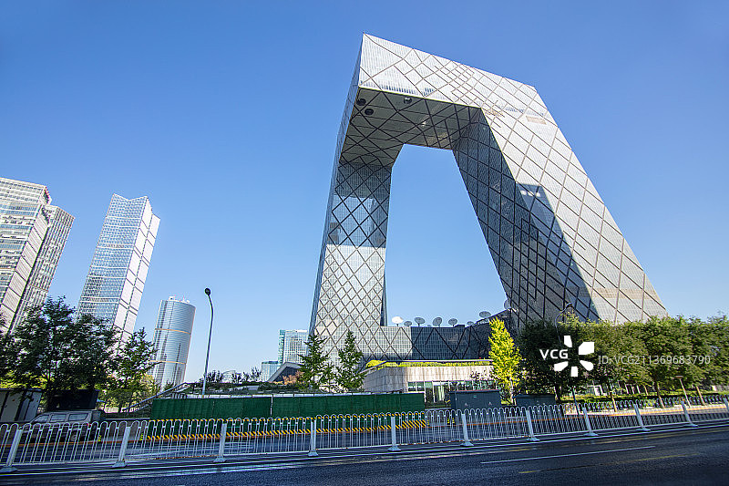 北京中央电视台总部大楼图片素材