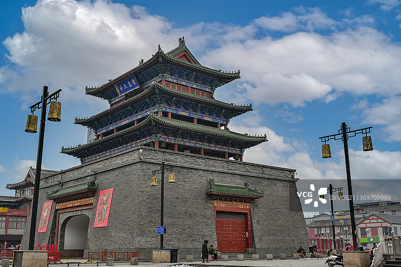 中国开封鼓楼广场钟鼓楼古建筑图片素材