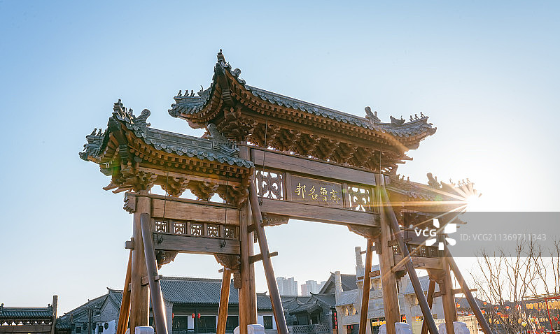 临沂沂州古城景区牌坊图片素材