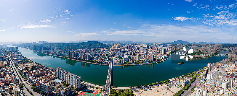 中国广东韶关市城市天际线全景航拍图片素材