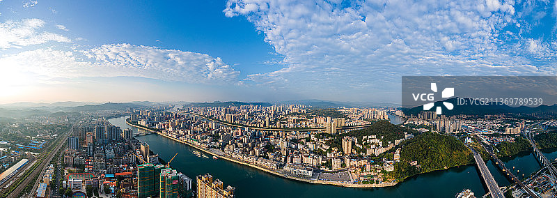 中国广东韶关市城市天际线全景航拍图片素材