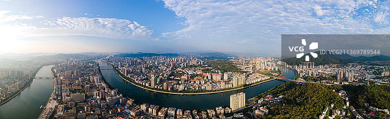 中国广东韶关市城市天际线全景航拍图片素材