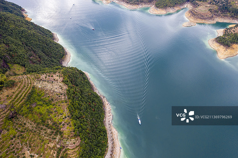 航拍浙江省温州市文成县珊溪水库图片素材