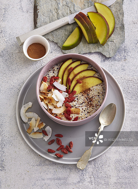 椰奶藜麦布丁图片素材