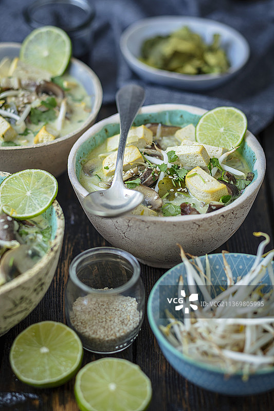 豆腐蘑菇椰子汤图片素材