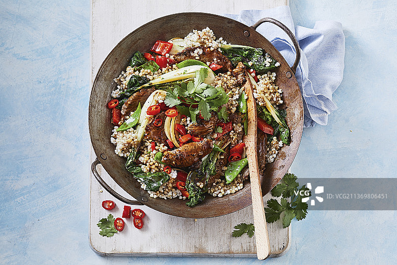 四川牛肉荞麦炒图片素材