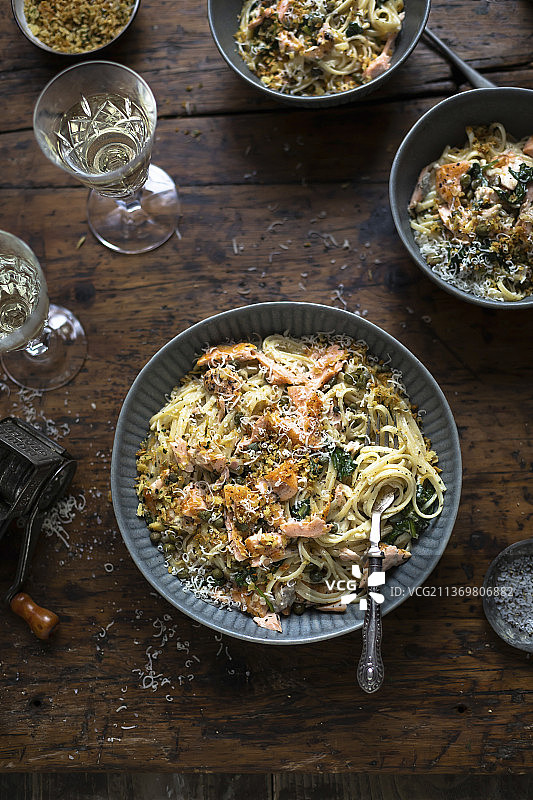 三文鱼意面图片素材