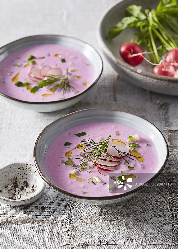 冷甜菜汤图片素材