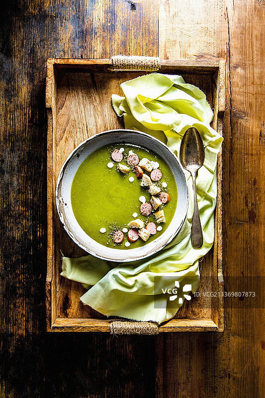 土豆韭葱维也纳香肠汤图片素材