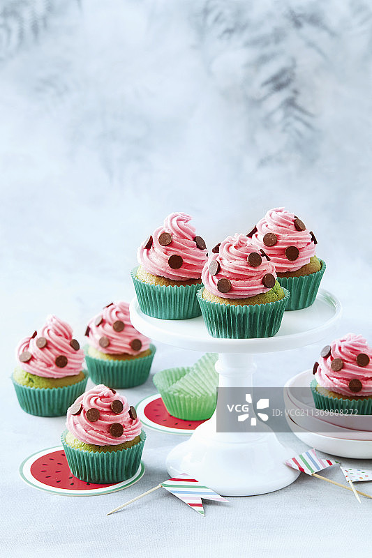 “西瓜”纸杯蛋糕图片素材