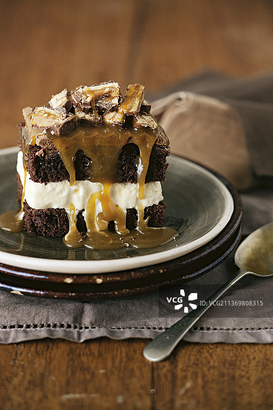 超浓郁巧克力冰淇淋三明治图片素材