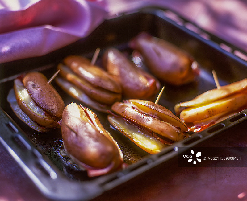 火腿奶酪烤土豆图片素材