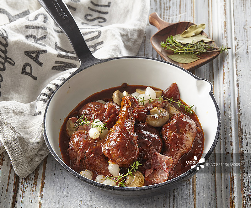 红酒炖鸡图片素材