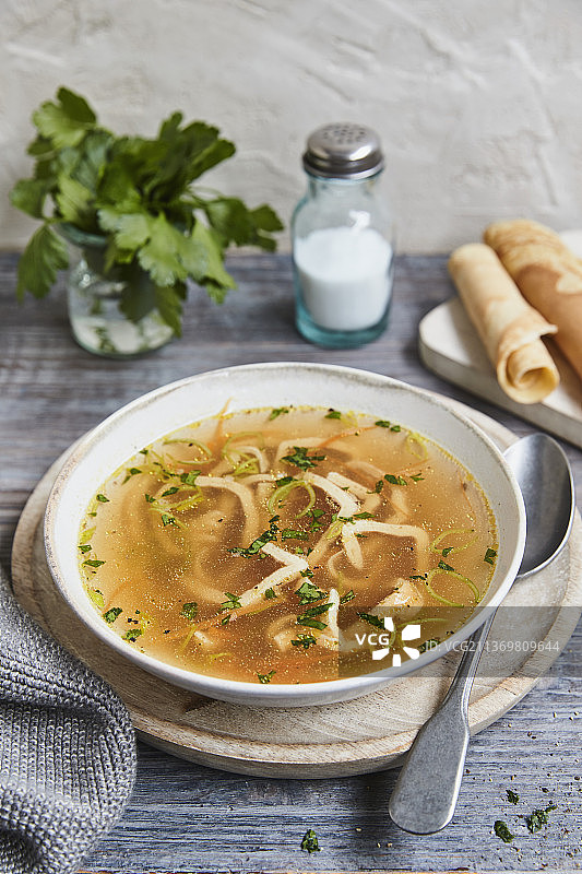 牛肉汤配面饼图片素材