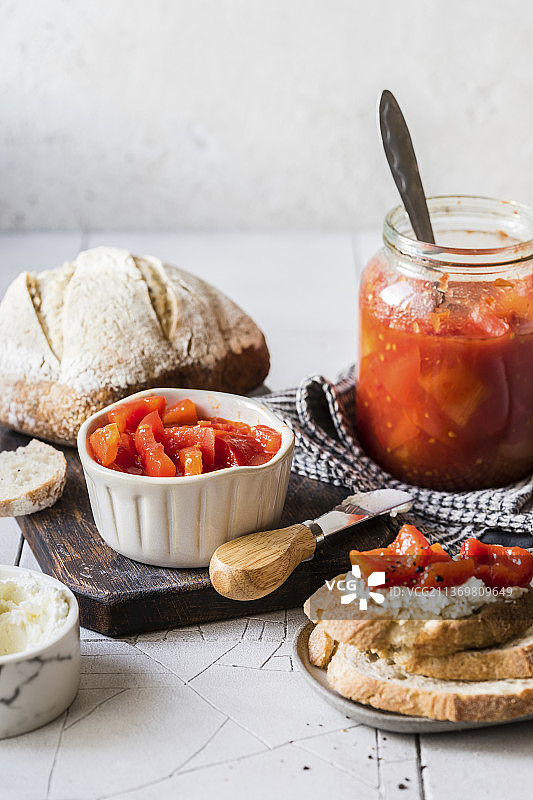 甜椒番茄奶油奶酪吐司图片素材