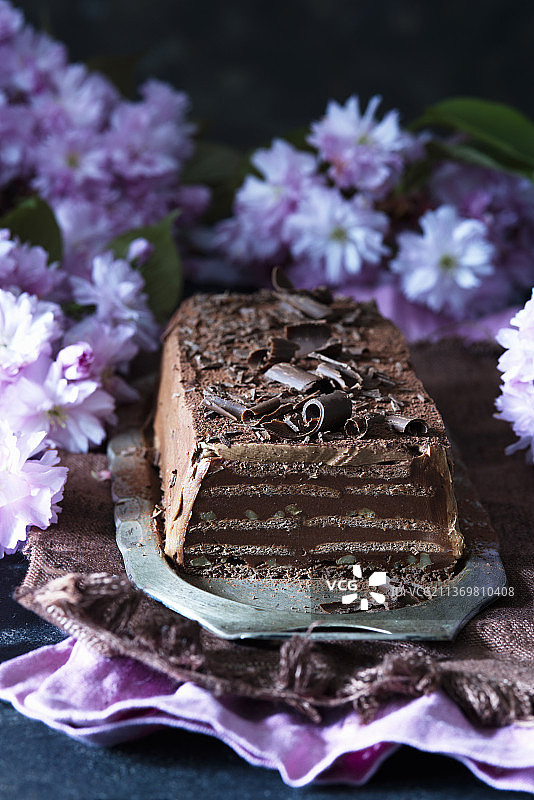 核桃巧克力蛋糕图片素材