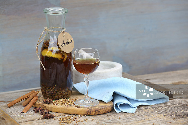 自制茴芹利口酒（助消化）图片素材