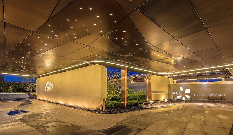 走廊步行通道夜景图片素材