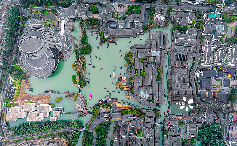 浙江省嘉兴市桐乡江南水乡乌镇风景区和乌镇大戏院全景航拍图片素材