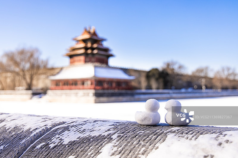 下过雪后的北京故宫角楼图片素材