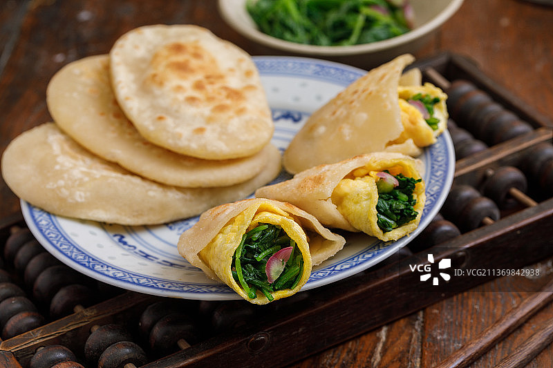 网红大饼蛋卷菜图片素材