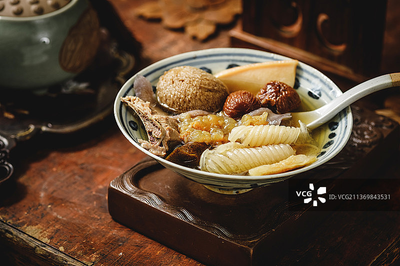 花胶响螺淮山药汤图片素材