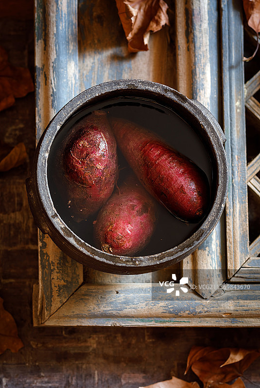 新鲜香甜红薯图片素材