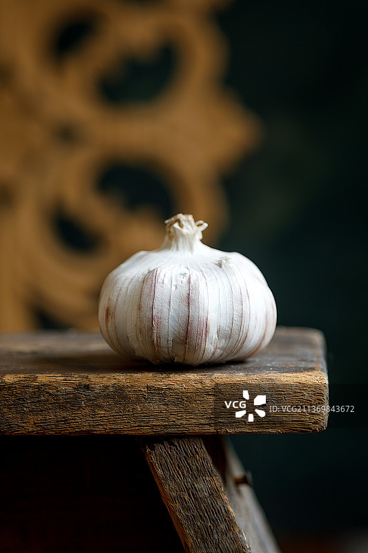 一个新鲜大蒜图片素材