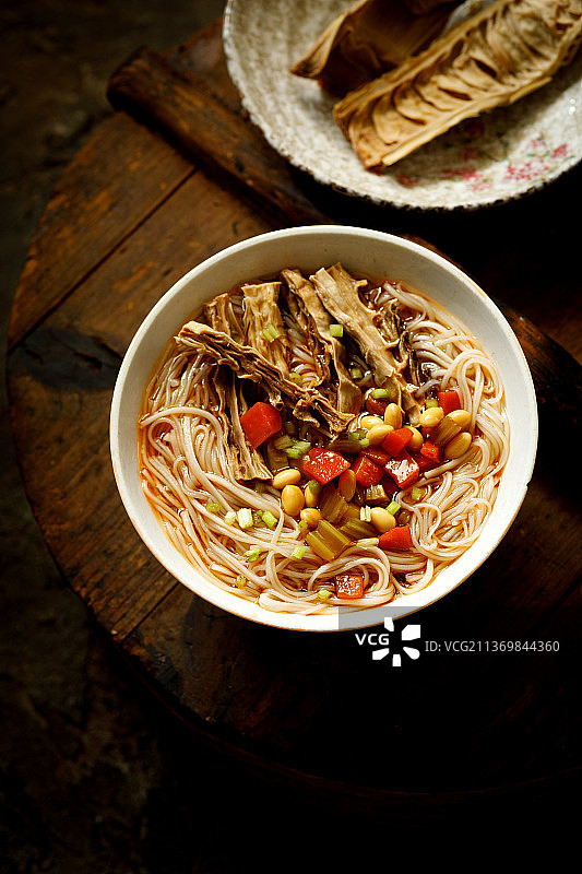 一碗好吃的牛腩面图片素材