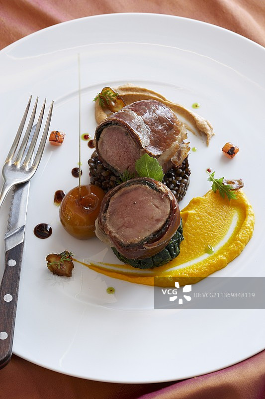 火腿裹猪里脊图片素材