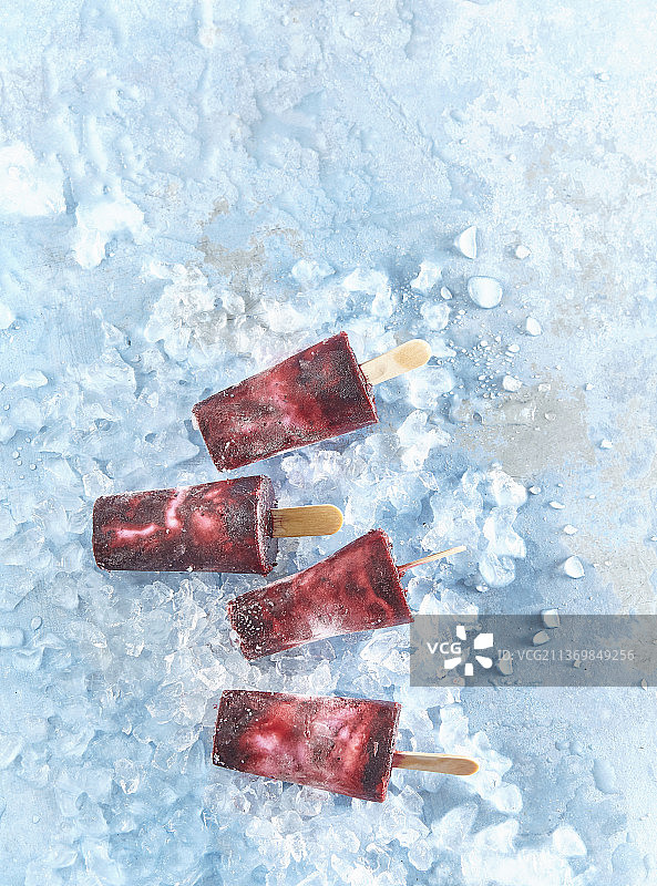 蓝莓香草奶油冰棒图片素材