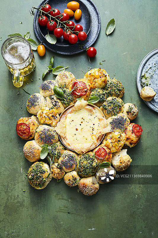 奶酪蘸酱面包圈图片素材