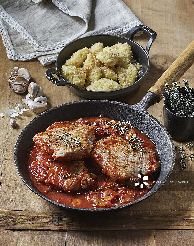 番茄烤面疙瘩猪排图片素材