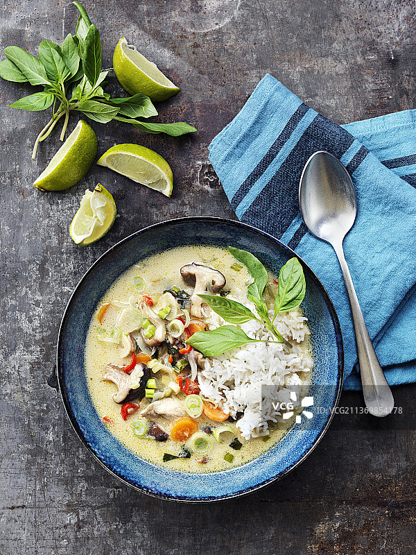 泰式椰汁鸡汤图片素材